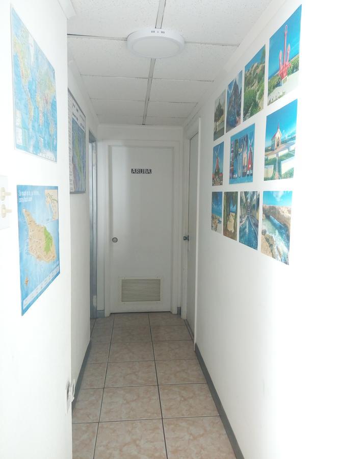 Hostel Room Aruba Oranjestad Esterno foto